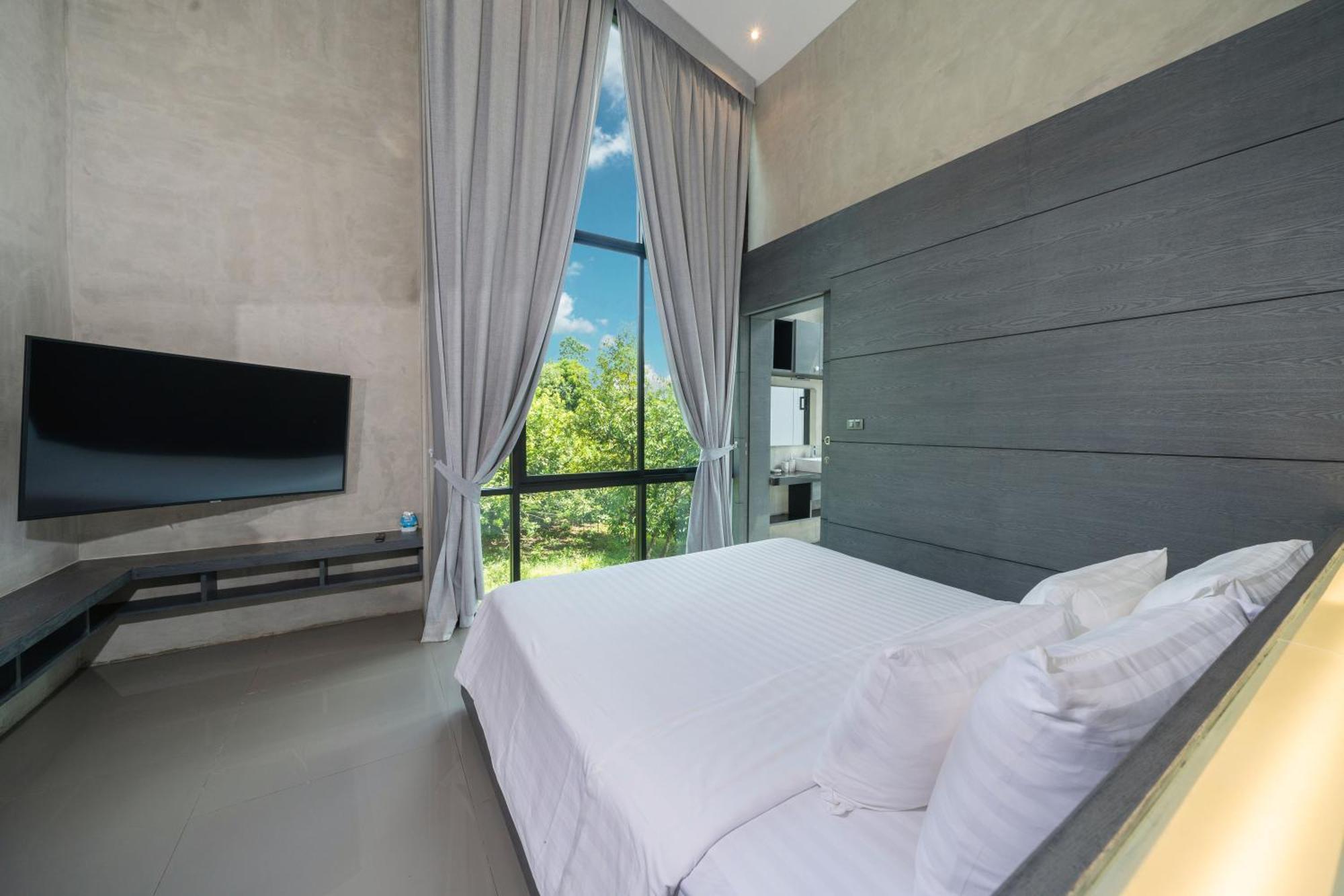 Villa Lami - Luxury 3-Bedroom Modern Villa In Phuket With Private Pool, Gym & Sauna Exterior photo